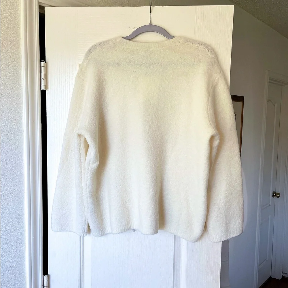Totême Ivory Wool Blend Sweater Cozy Minimalist Alpaca Boucle Crewneck M NWT - Picture 6 of 6